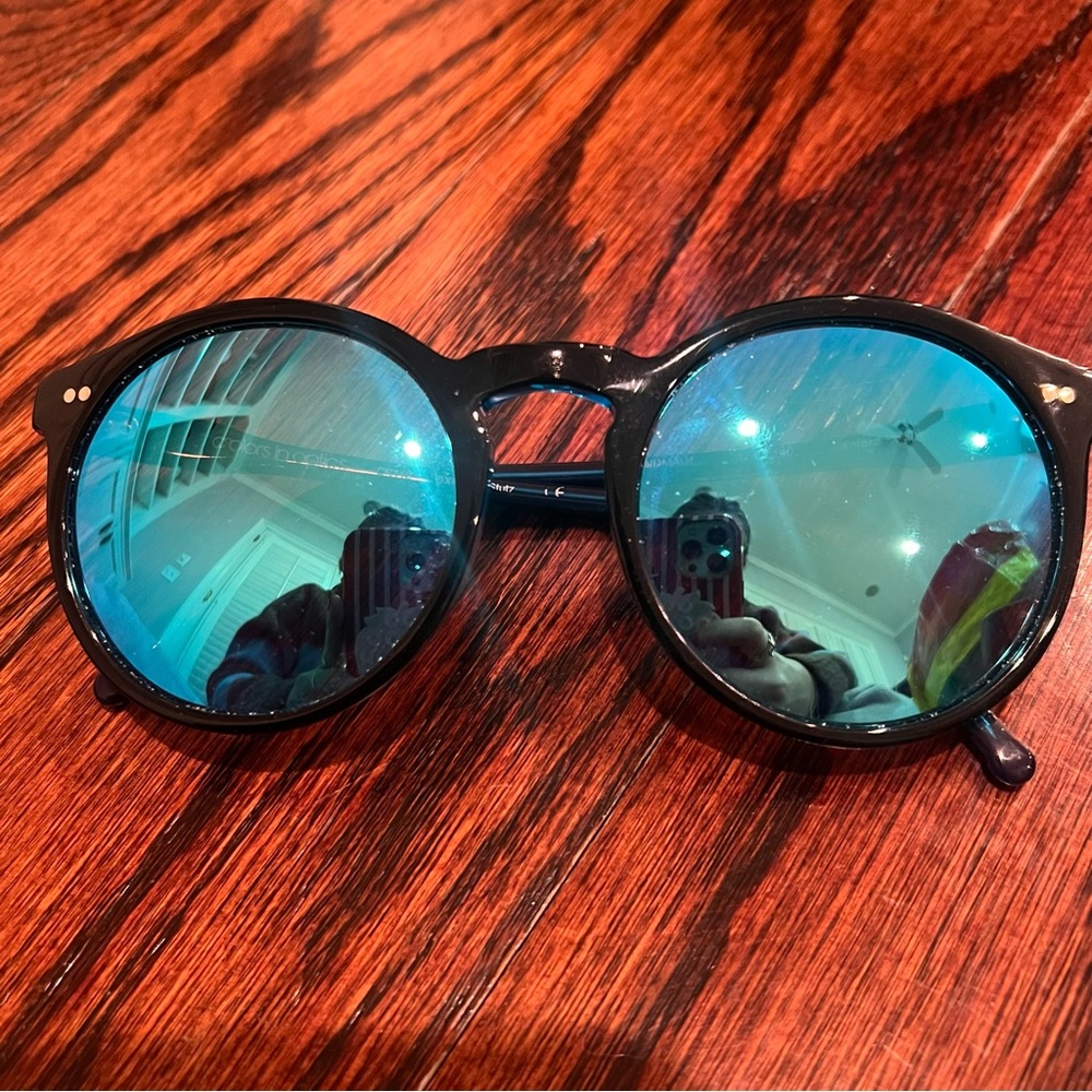 colors in optics round blue mirrored sunglasses